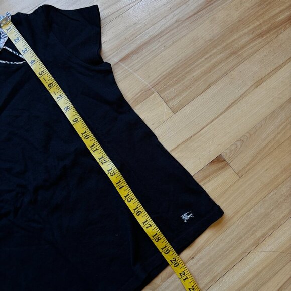 Burberry Girls Short Sleeve Tee with Bow Accent - Size 150A (US 12-13Y) - Picture 4 of 10